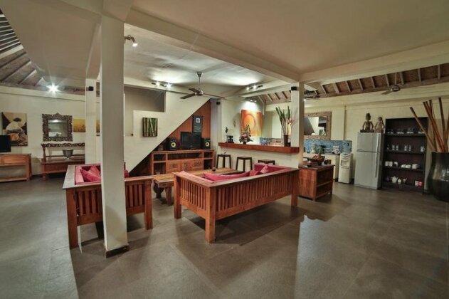 Villa Religion - Photo3