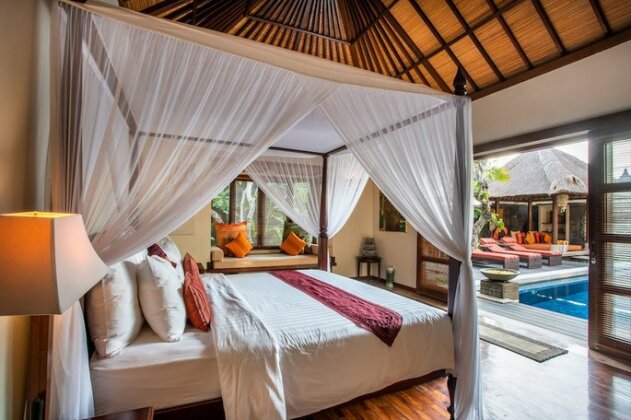 Villa Saffron Seminyak Bali - Photo2