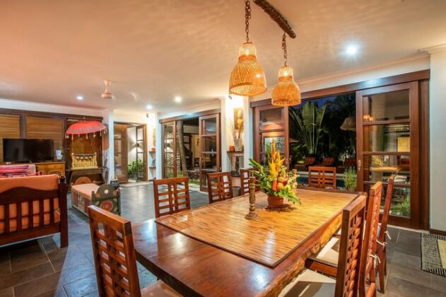 Villa Saffron Seminyak Bali - Photo4