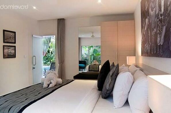 Villa Seminyak 5 Bedrooms - Photo4