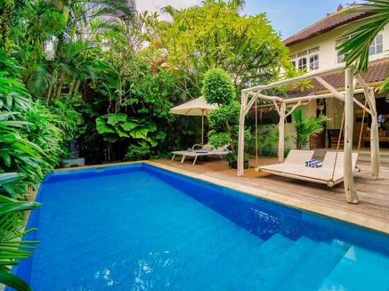 White Star Villa Seminyak - Photo2