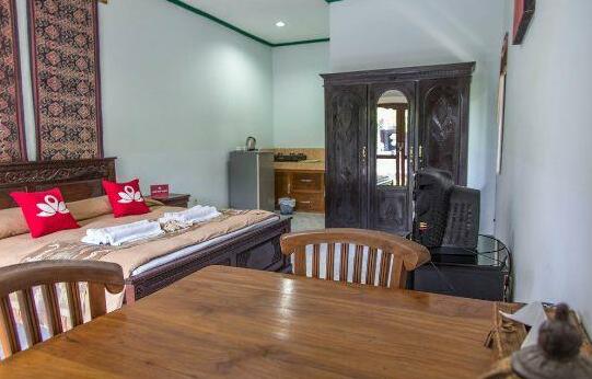 ZEN Rooms Seminyak Drupati 1 - Photo4