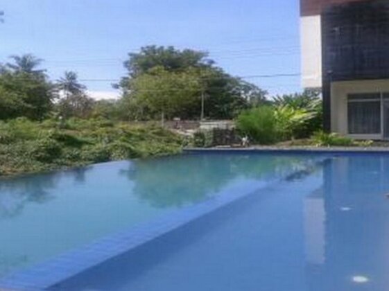 Riverside Villas