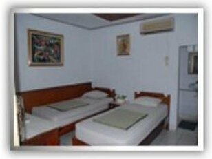 Taman Sari Hotel - Photo2