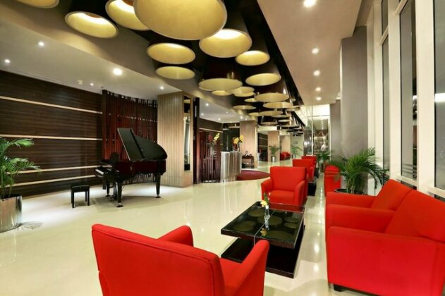 Atria Hotel Gading Serpong - Photo3