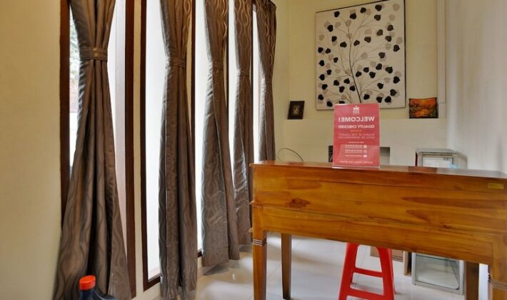 ZEN Rooms Anggrek Loka BSD - Photo4