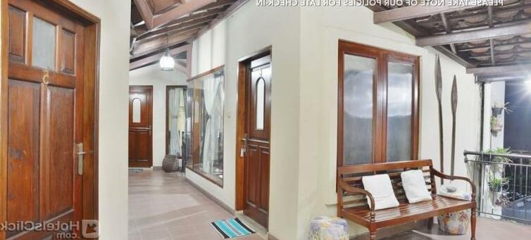 ZEN Rooms Basic Melati Mas Serpong - Photo5