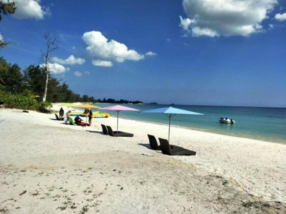 Belitung Holiday Resort - Photo2