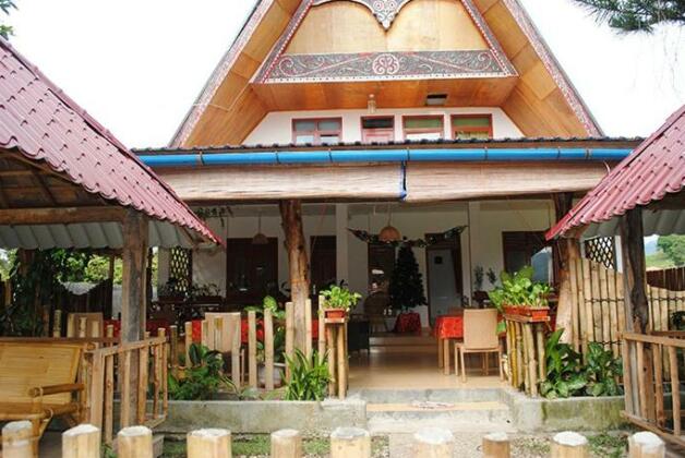 Toba Village Inn - Photo4