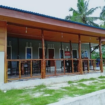 Arthur Homestay Mentawai