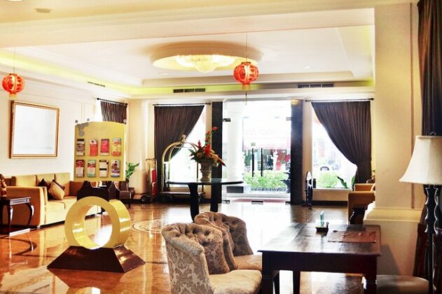 Airy Ngarsopuro Gatot Subroto 89 Solo - Photo3
