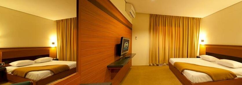 Hotel Bintang Solo - Photo5