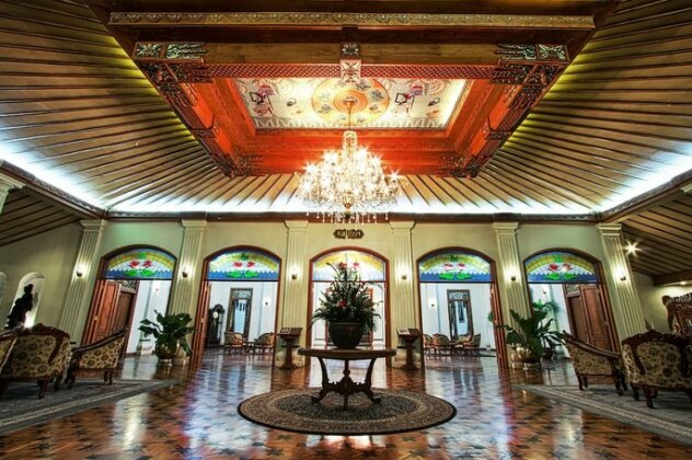 Kusuma Sahid Prince Hotel - Photo2