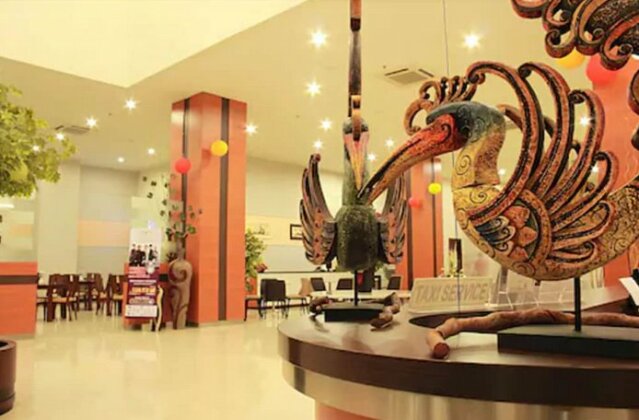 Lampion Hotel Solo - Photo2