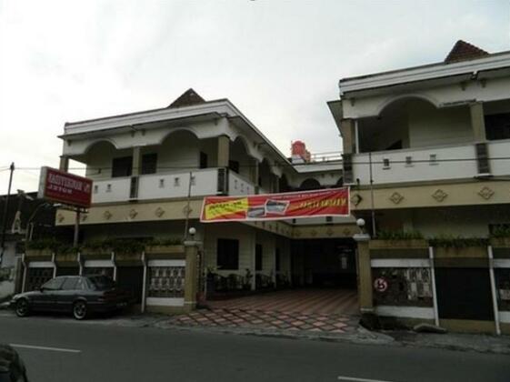 Mangkuyudan Hotel - Photo3