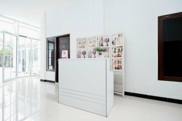 OYO 1611 Four D'home - Photo5