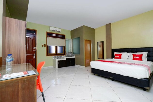 OYO 2095 Wisma Daun - Photo2