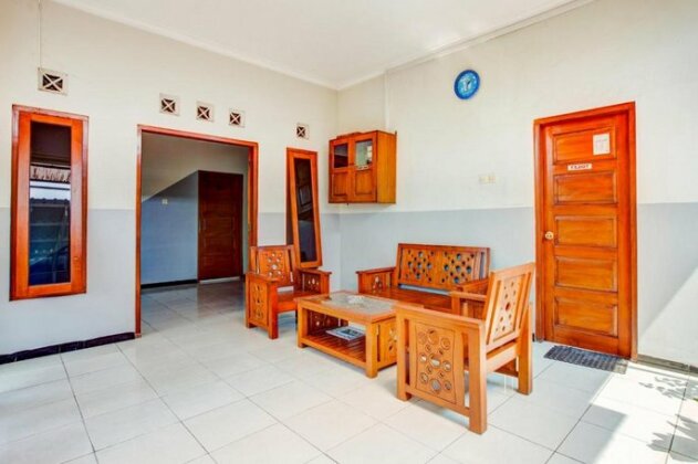 OYO 3338 Wisma Anugerah - Photo3