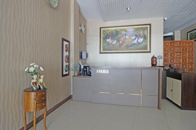 RedDoorz near UNS Solo - Photo5