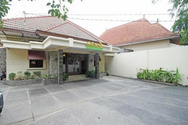 Teras Solo Guest House Syariah - Photo2