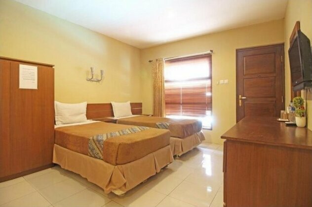 Teras Solo Guest House Syariah - Photo4