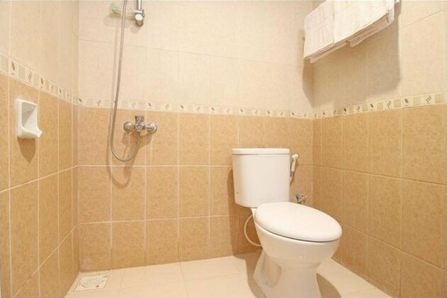 Teras Solo Guest House Syariah - Photo5