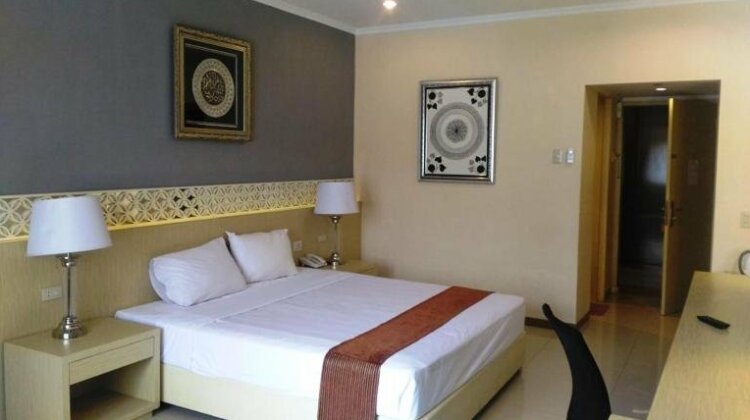 The Amrani Syariah Hotel - Photo4