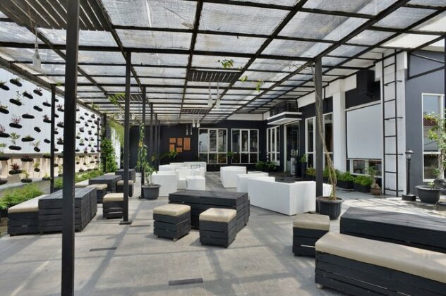 ZEN Rooms Singosaren - Photo3