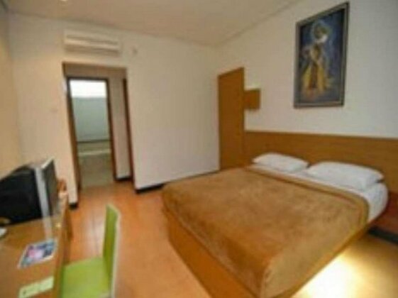 Lembah Gunung Kujang Hotel - Photo3