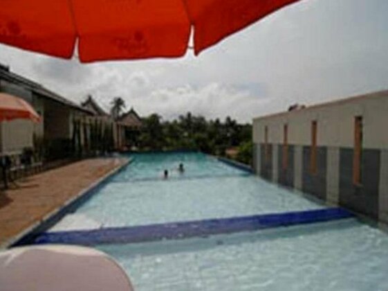 Lembah Gunung Kujang Hotel - Photo4