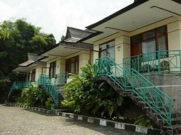 Lembah Sarimas Hotel