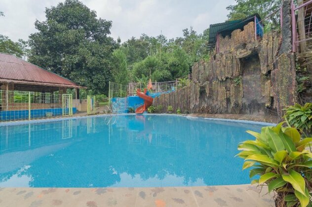 RedDoorz Resort Syariah @ Batu Apung Purwakarta
