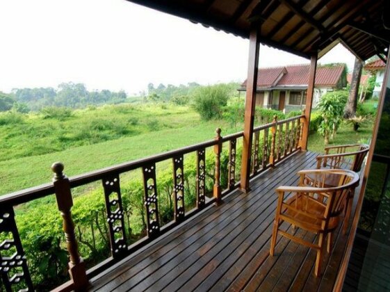 Villa ChavaMinerva Kayu - Ciater Highland Resort - Photo4