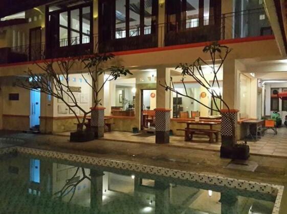 Arondari Hotel - Photo2