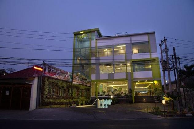 Photo 4