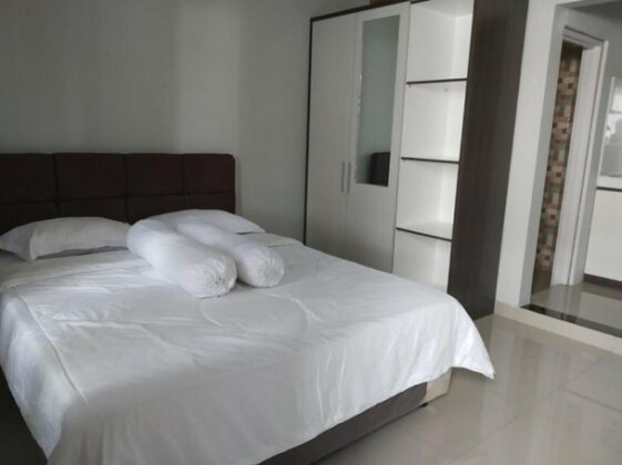 OYO 3394 Apm Residence Syariah - Photo2