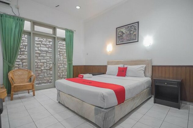 RedDoorz @ Jalan R E Martadinata Sukabumi - Photo3