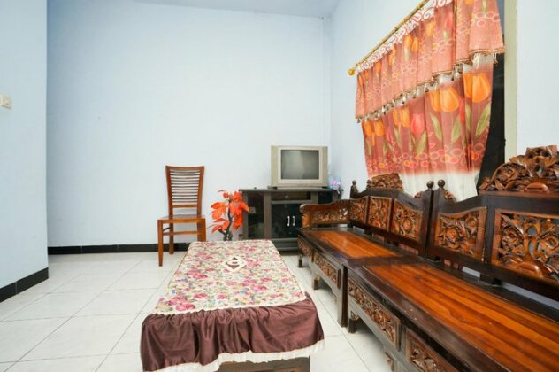 OYO 2126 Bromo Indah Residence - Photo3
