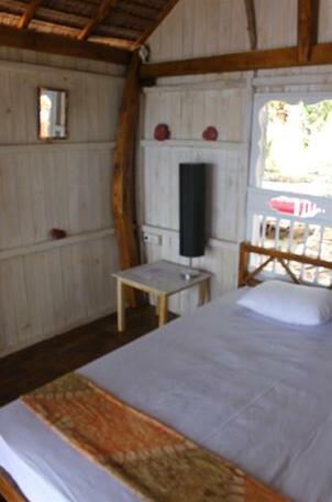 Cosmos Bungalows - Photo5