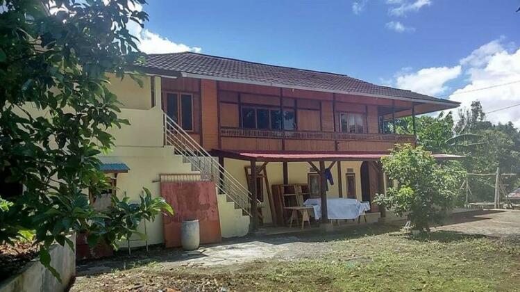 Minahasa Bed & Breakfast