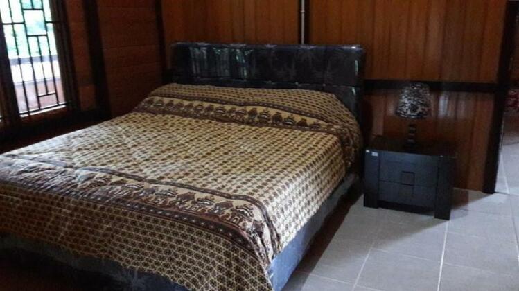Minahasa Bed & Breakfast - Photo3