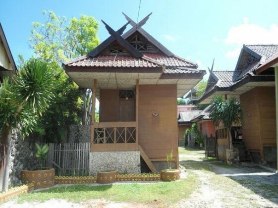 Nusa Bira Indah Hotel - Photo2