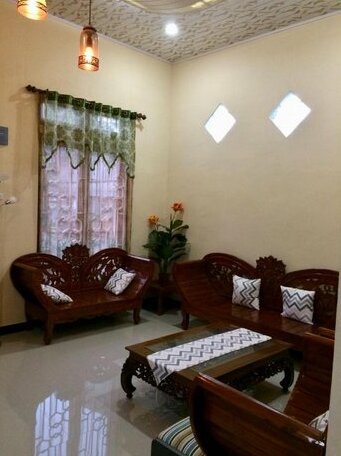 Fira Homestay Sumatra - Photo4