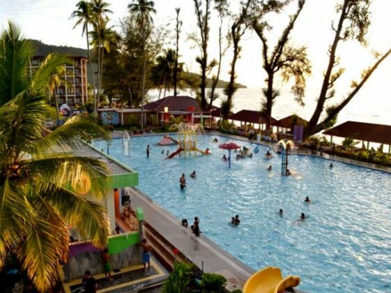 Hotel Bumi Asih Pandan Beach Resort - Photo3