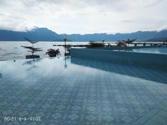 Hotel Maninjau Indah - Photo2