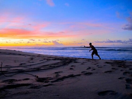 Karang Nyimbor Surf Hotel - Photo4