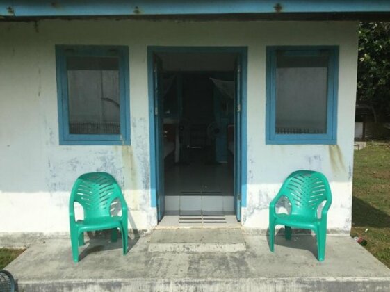 Karang Nyimbor Surf Hotel - Photo5