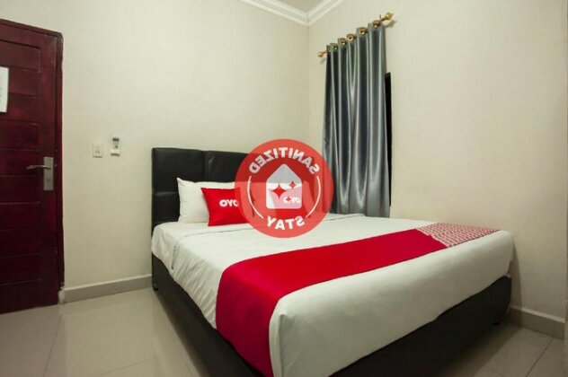 OYO 1631 Hotel Apple - Photo2