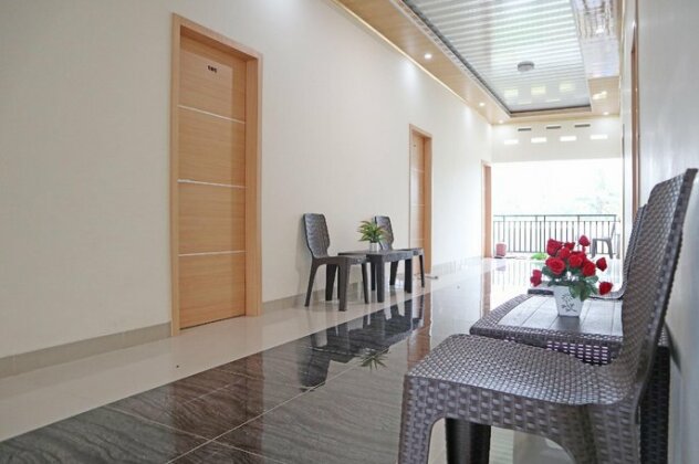 OYO 1648 Penginapan Three Joye - Photo2