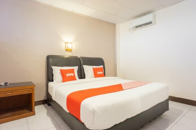 OYO 2180 Vina Vira Hotel - Photo2
